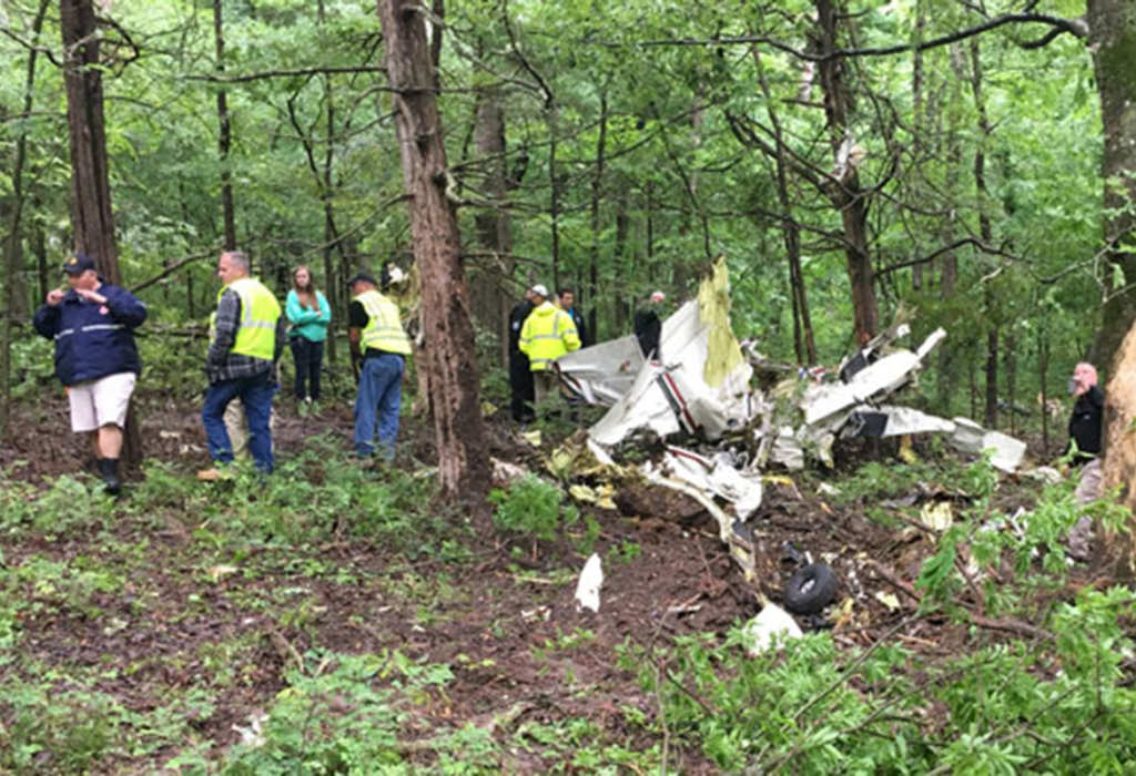 Married couple from Iowa killed in Hopkinsville plane crash