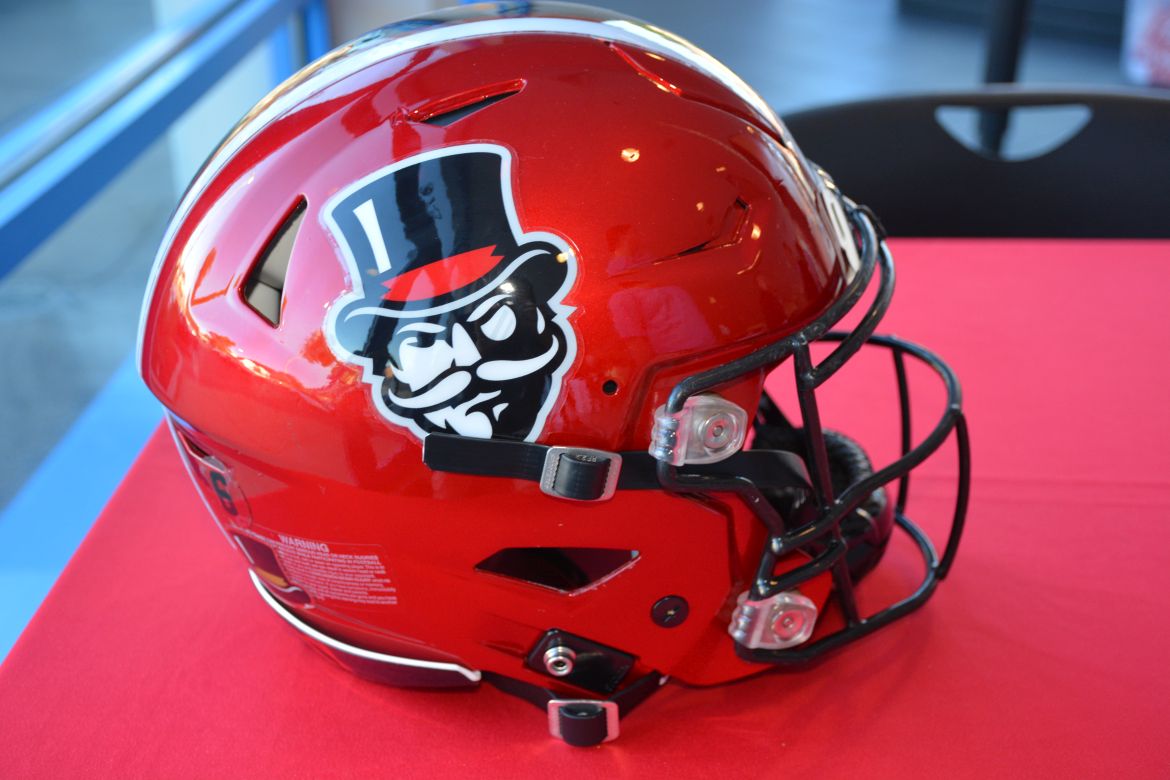Governors gift Hudspeth first win as Austin Peay head coach - ClarksvilleNow.com Governors gift Hudspeth first win as Austin Peay head coach - ClarksvilleNow.com