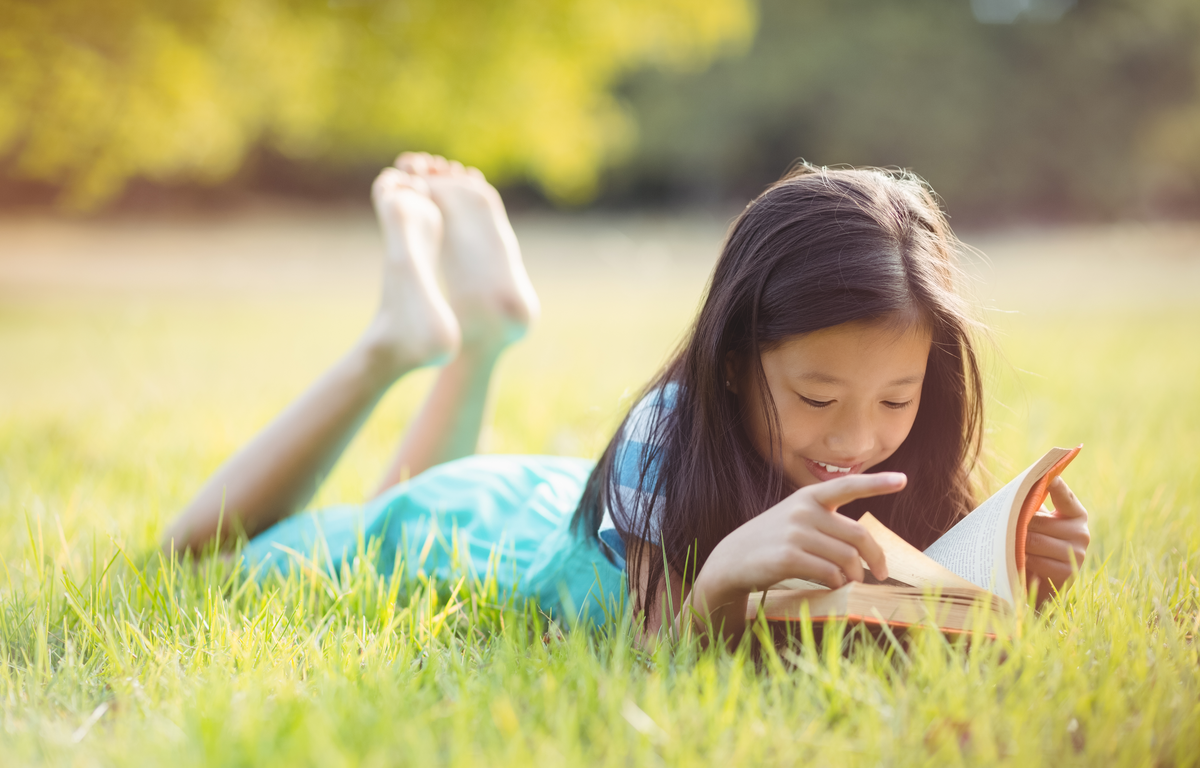 girl reading