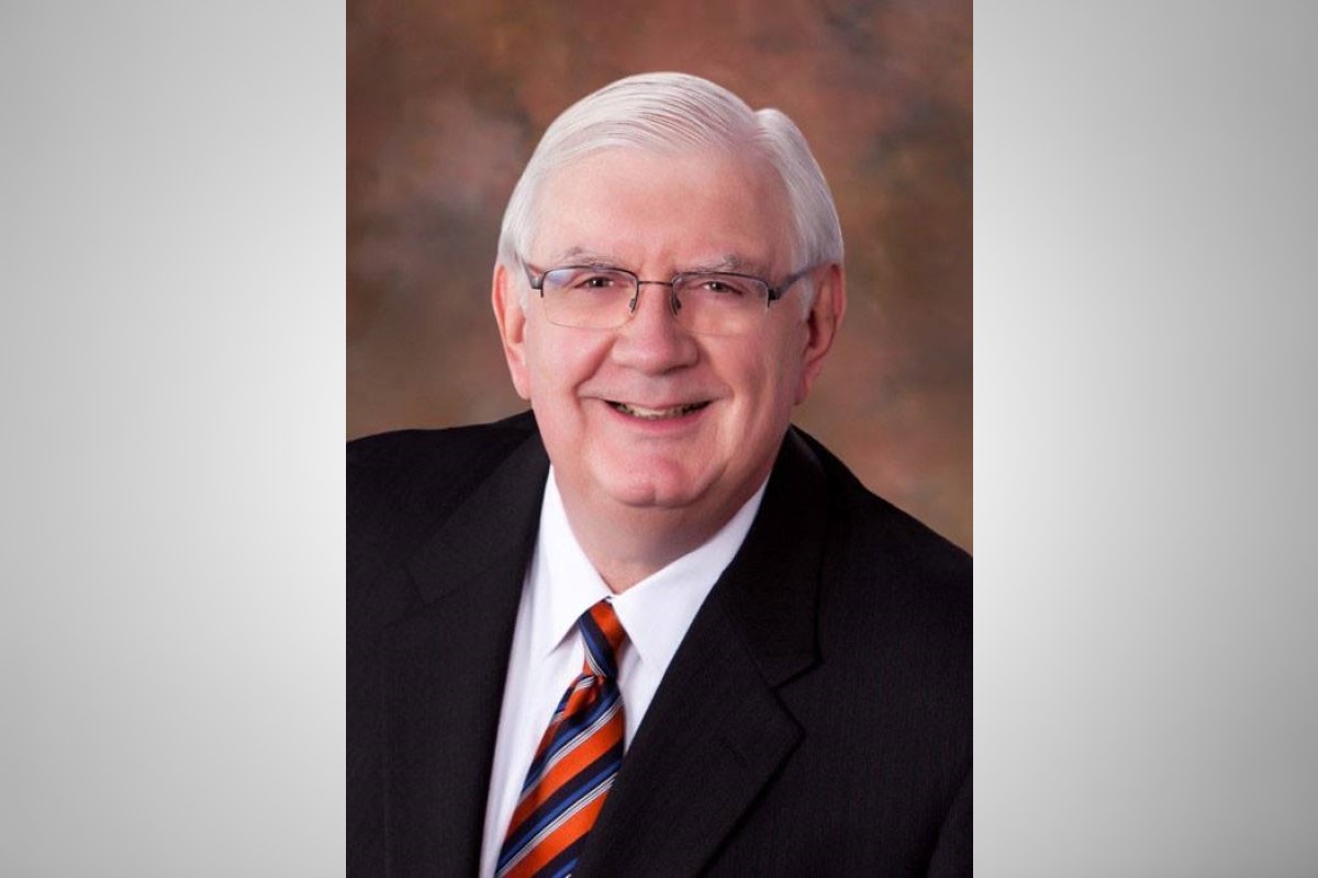 APSU alumnus creates Larry W. Carroll Gov Fund to be managed by business students