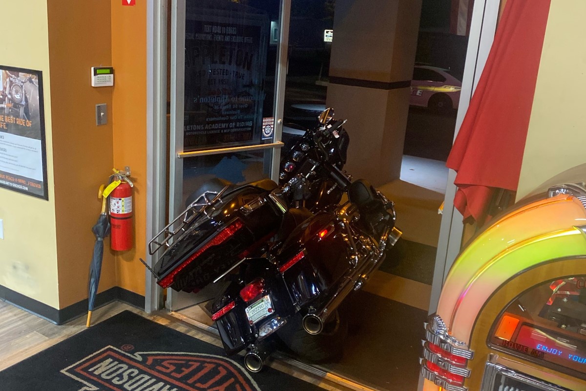Thieves break into Appleton Harley-Davidson, have hard time getting back out