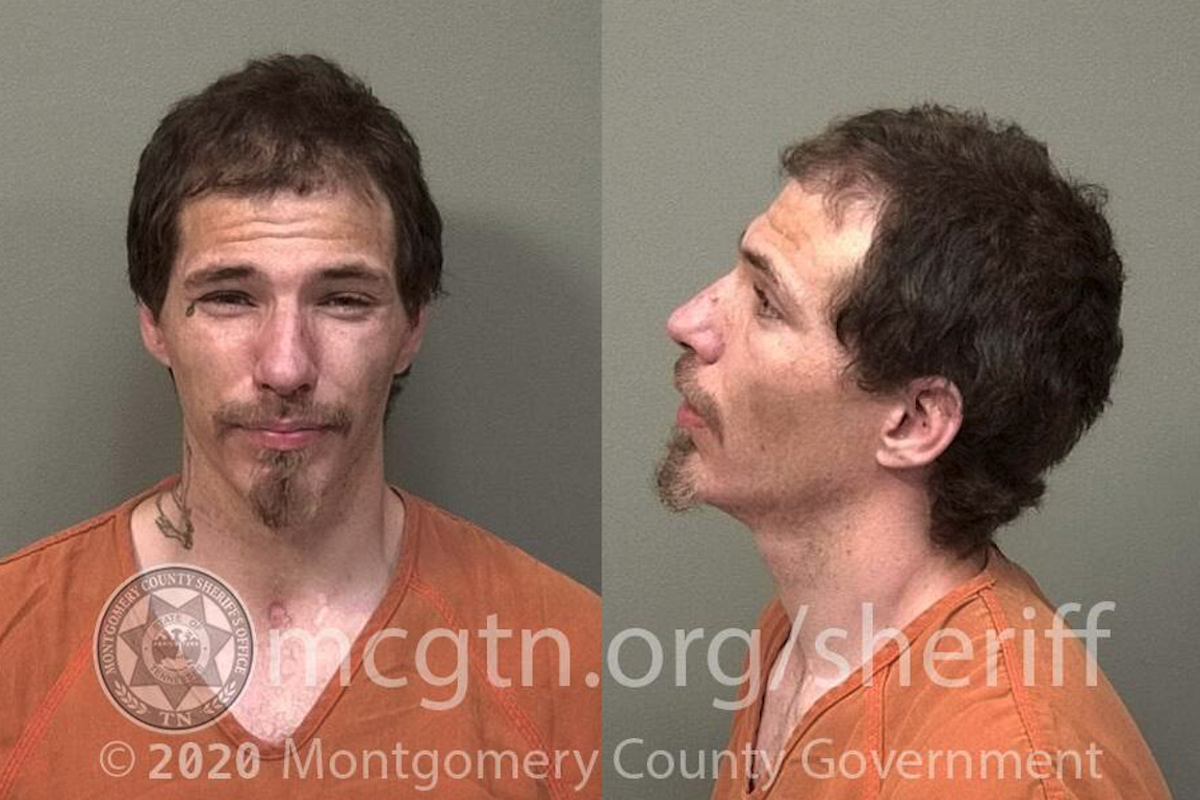 Manhunt ends in Clarksville after man drives truck into 2 patrol cars in Houston County