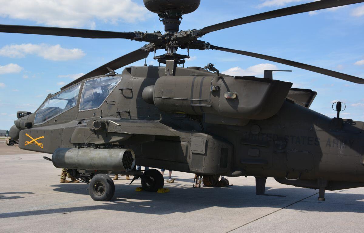 AH-64 Apache helicopter at Fort Campbell's Week of the Eagles Air Assault Demonstration on June 22, 2021. (Lee Erwin)