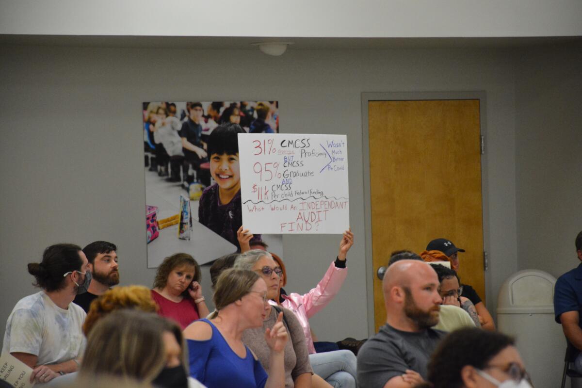 Amid tearful speeches, shouting match, School Board meeting ends in mask mandate Amid tearful speeches, shouting match, School Board meeting ends in mask mandate