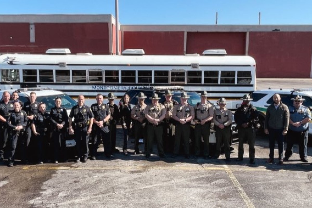 Hands-free bus tour issues 55 tickets to Clarksville drivers