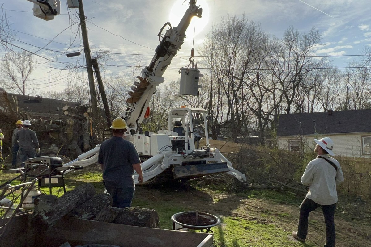 UPDATE: Houses without power down to about 170 in Clarksville, 5 days after wind storm