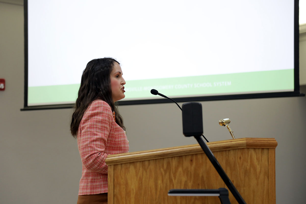 Committee recommends board reject Clarksville charter school application Committee recommends board reject Clarksville charter school application