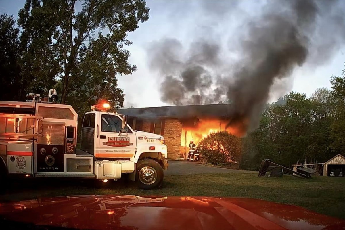 Vehicle fire leads to carport and home fire in Palmyra