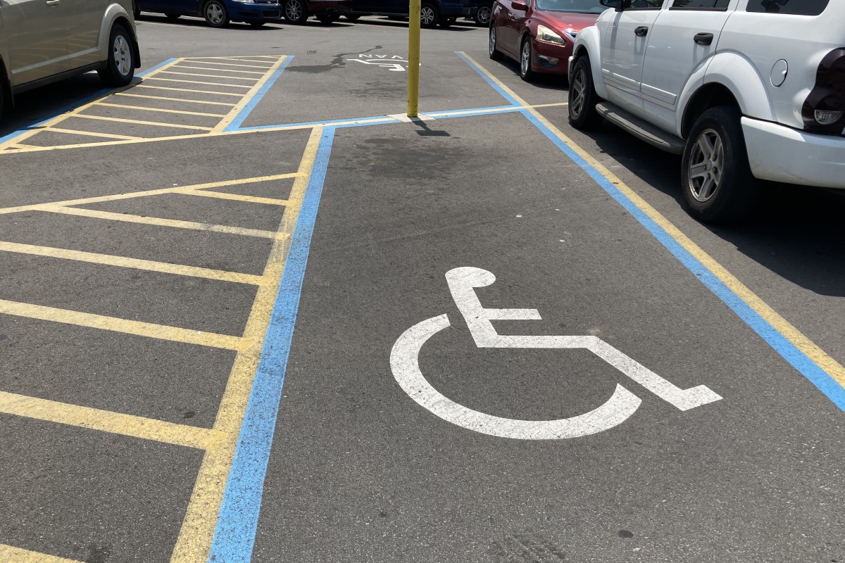 Disabled veteran says City of Clarksville ignoring handicapped parking law violations