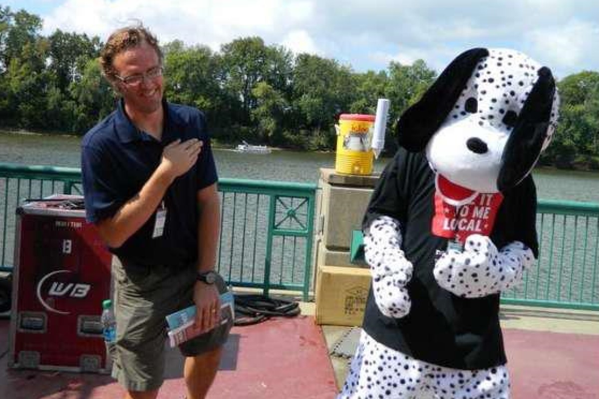 How not to shoot yourself in the hand, solar farms in Clarksville and Riverfest memories | PODCAST