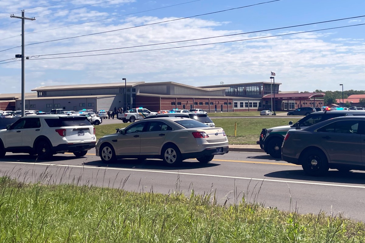 UPDATE: School resumes at Rossview Elementary in Clarksville after gun report led to search of campus