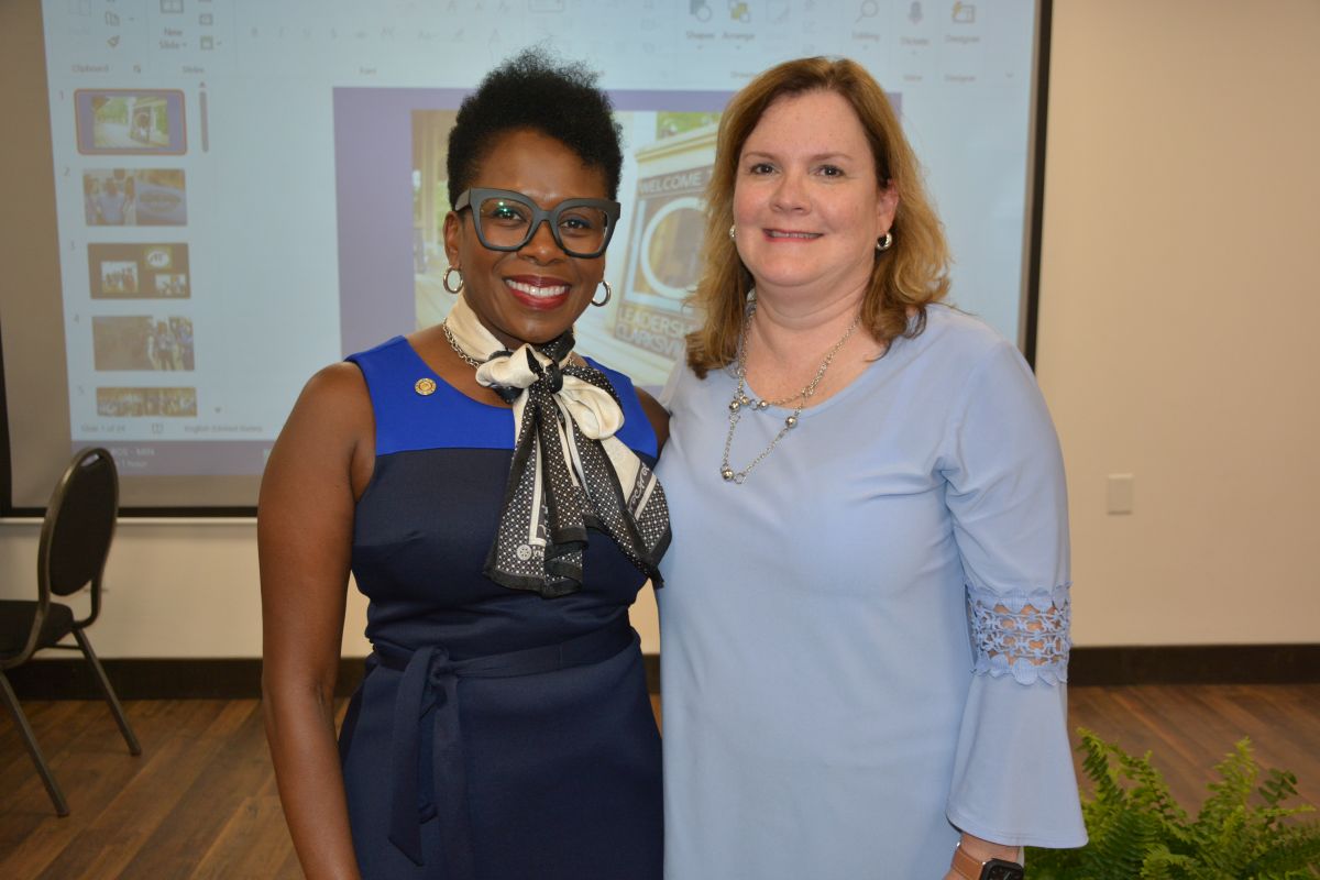 Leadership Clarksville to host Class of 2025 graduation in May