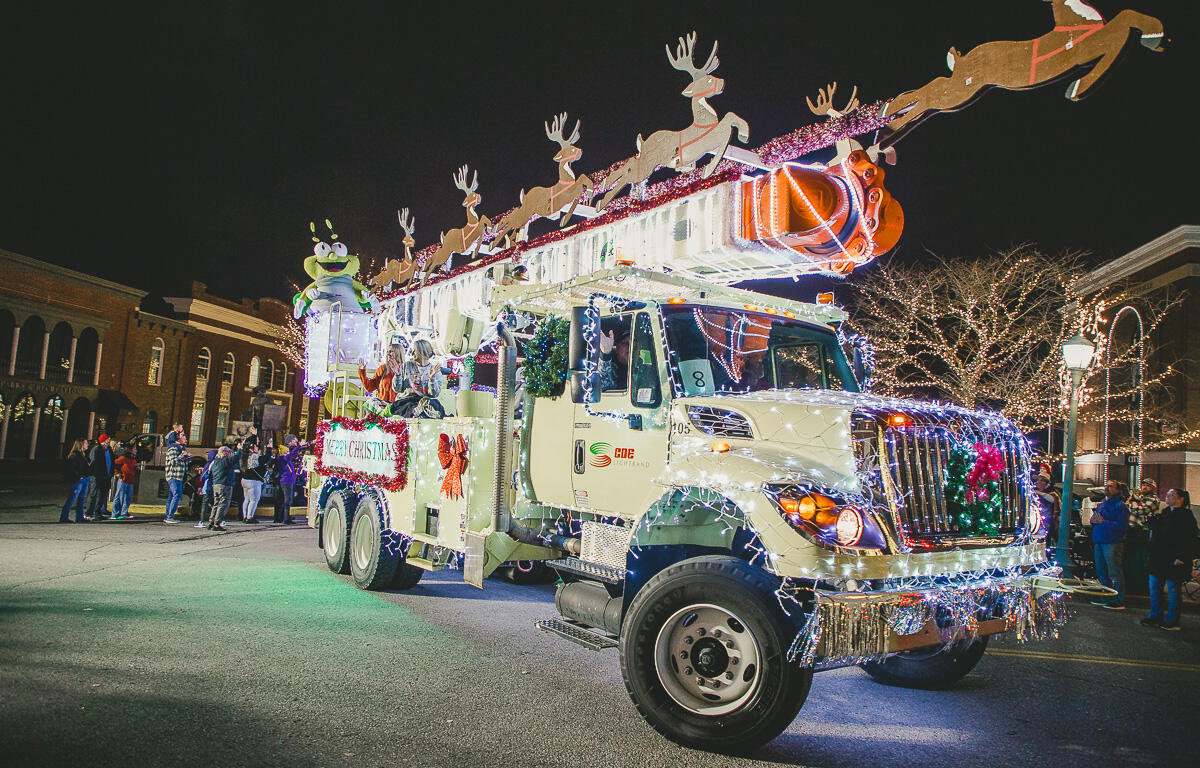 The City of Clarksville and Montgomery County annual Christmas parade on December 2, 2023. (Wesley Irvin)