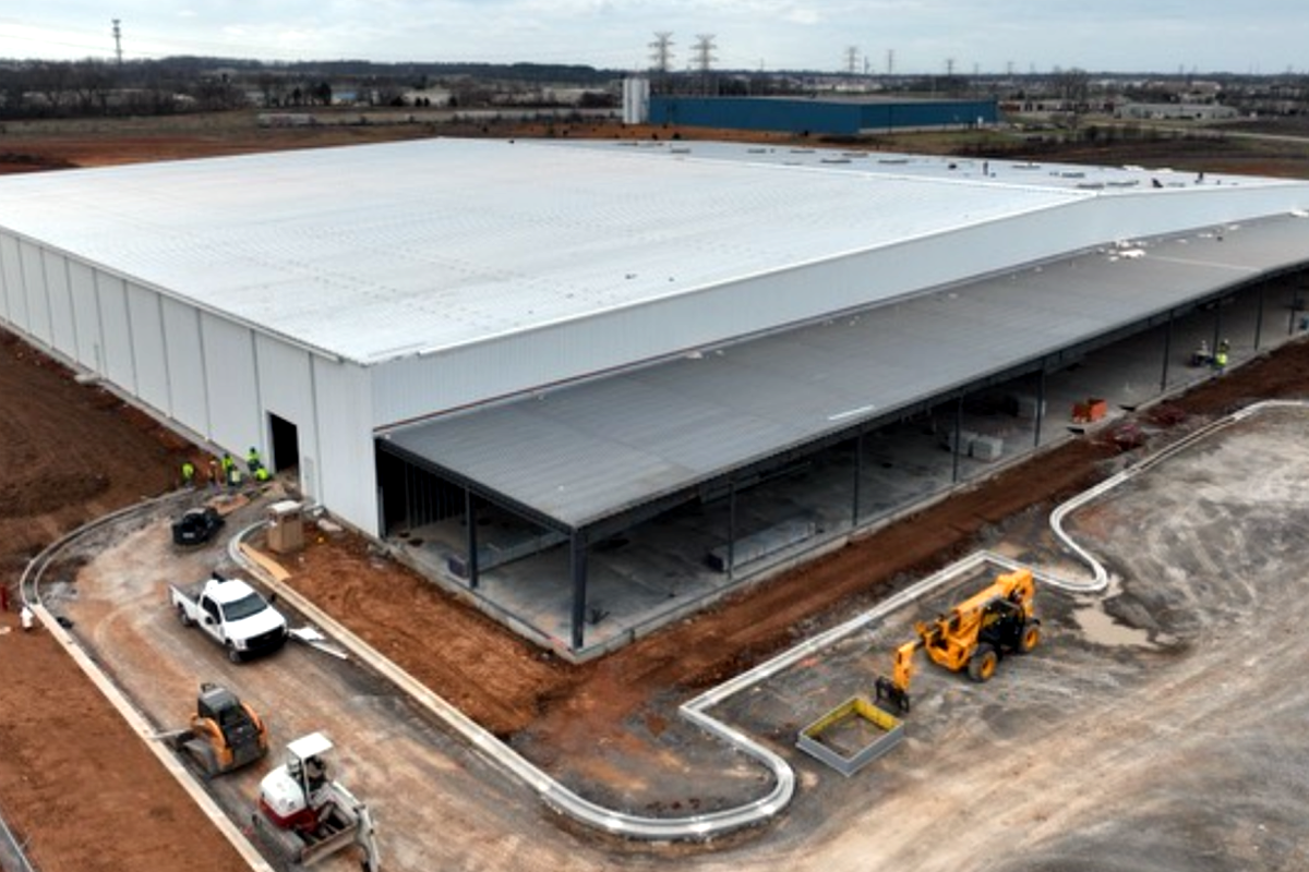 Updates on 6 of 10 industrial projects under way in Clarksville, with 2,500 construction workers on site Updates on 6 of 10 industrial projects under way in Clarksville, with 2,500 construction workers on site