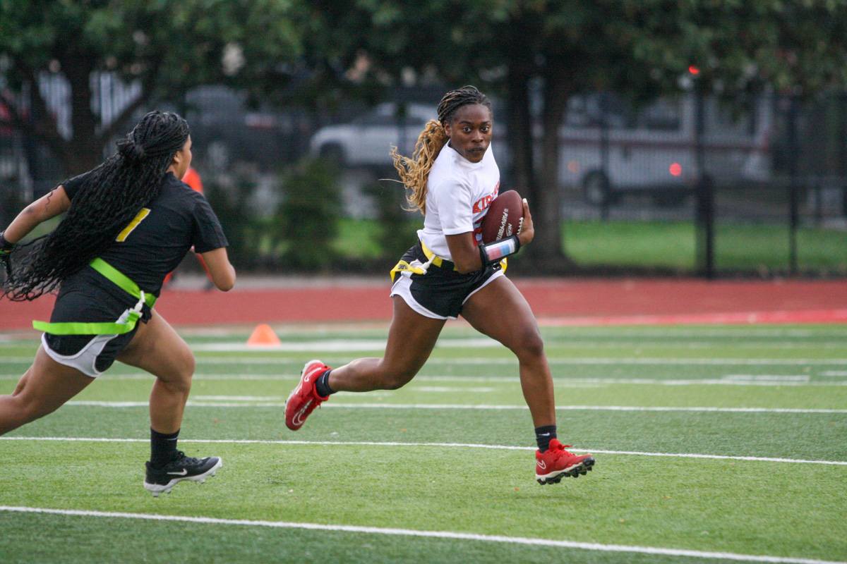 Kirkwood High flag football scores game winning touchdown in OT to beat out Kenwood High