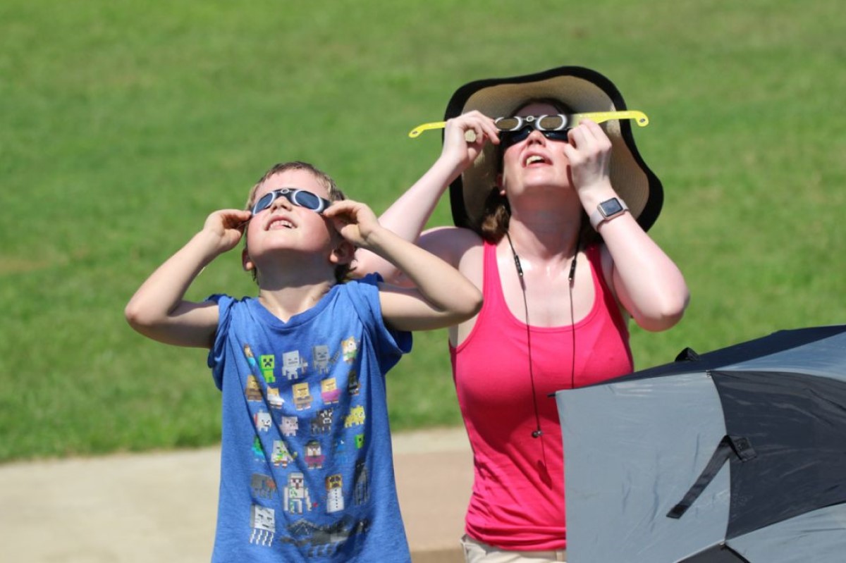 UPDATE: Partly sunny skies expected for eclipse in Clarksville on Monday