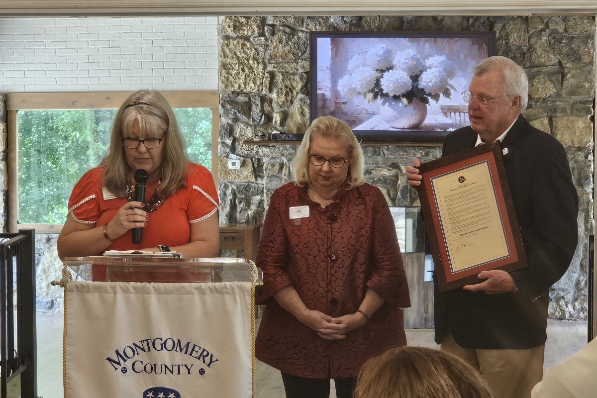 Outgoing Rep. Curtis Johnson honored by Montgomery County Republican Women’s Club Outgoing Rep. Curtis Johnson honored by Montgomery County Republican Women’s Club