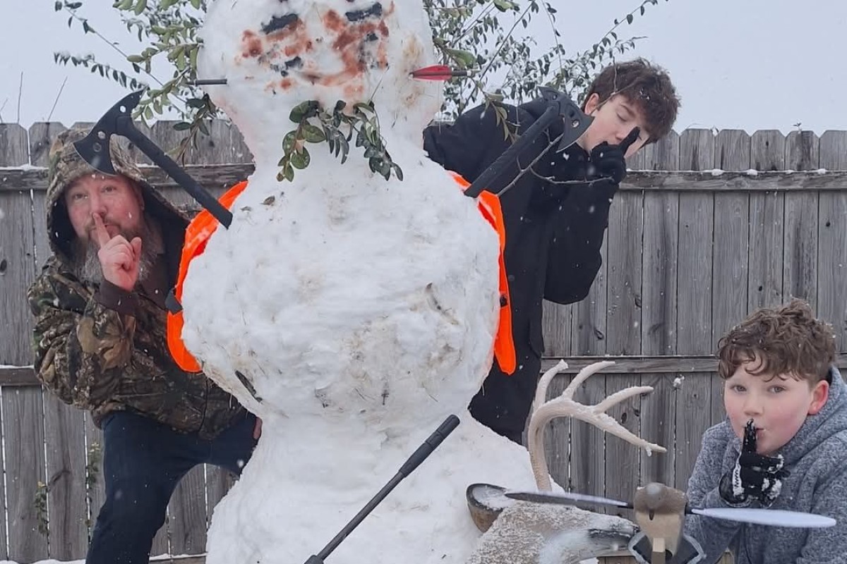 Snow men, women, bunnies, kitties, hunters and more by Clarksville Now readers | PHOTOS