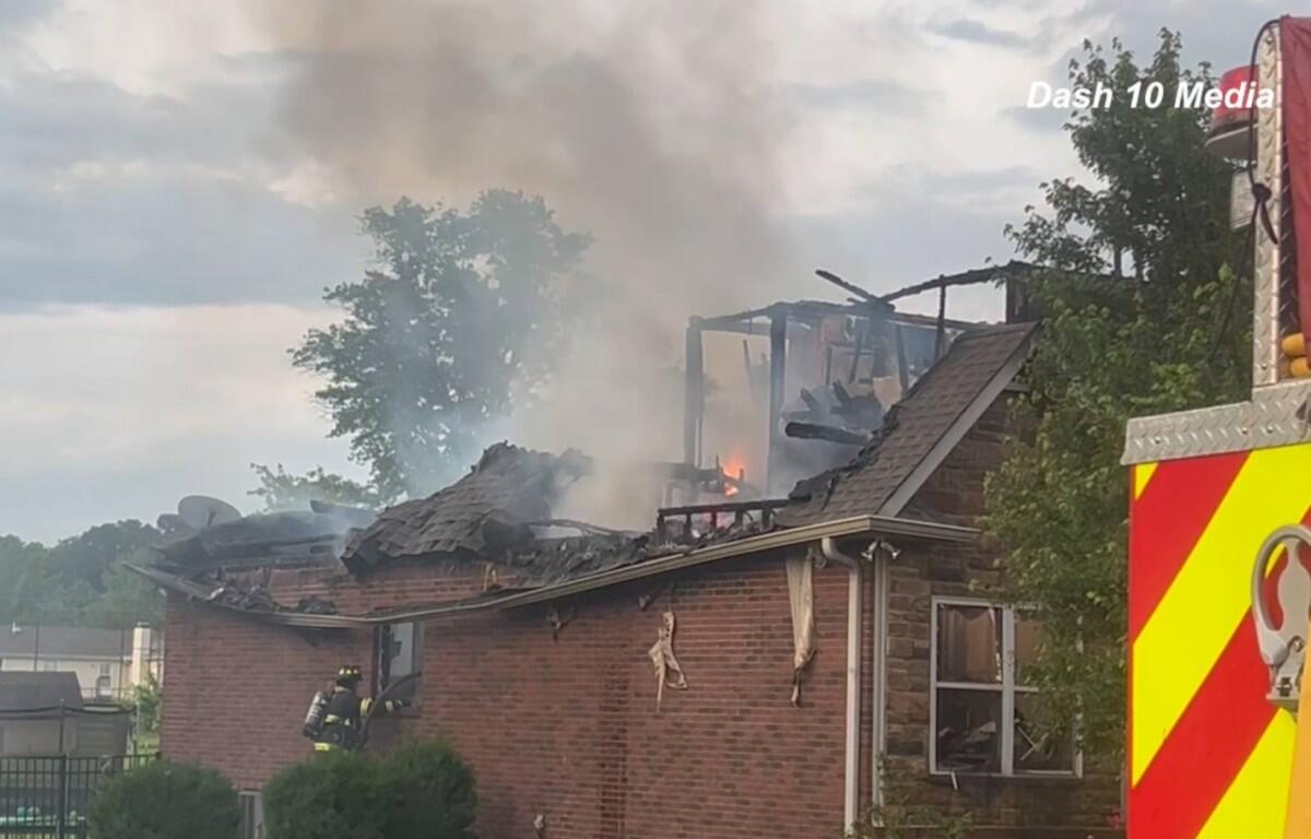 A house caught fire on Porter Hills Court on May 19, 2025. (Dash 10 Media)