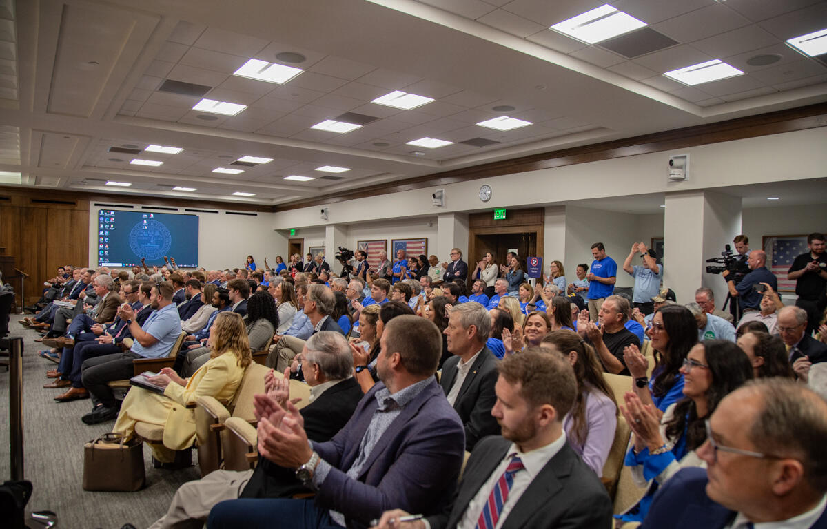 The crowd reacts to the vote during the Clarksville CON hearings at the Tennessee Health Facilities Commission on July 23. 2025. (Jordan Renfro)