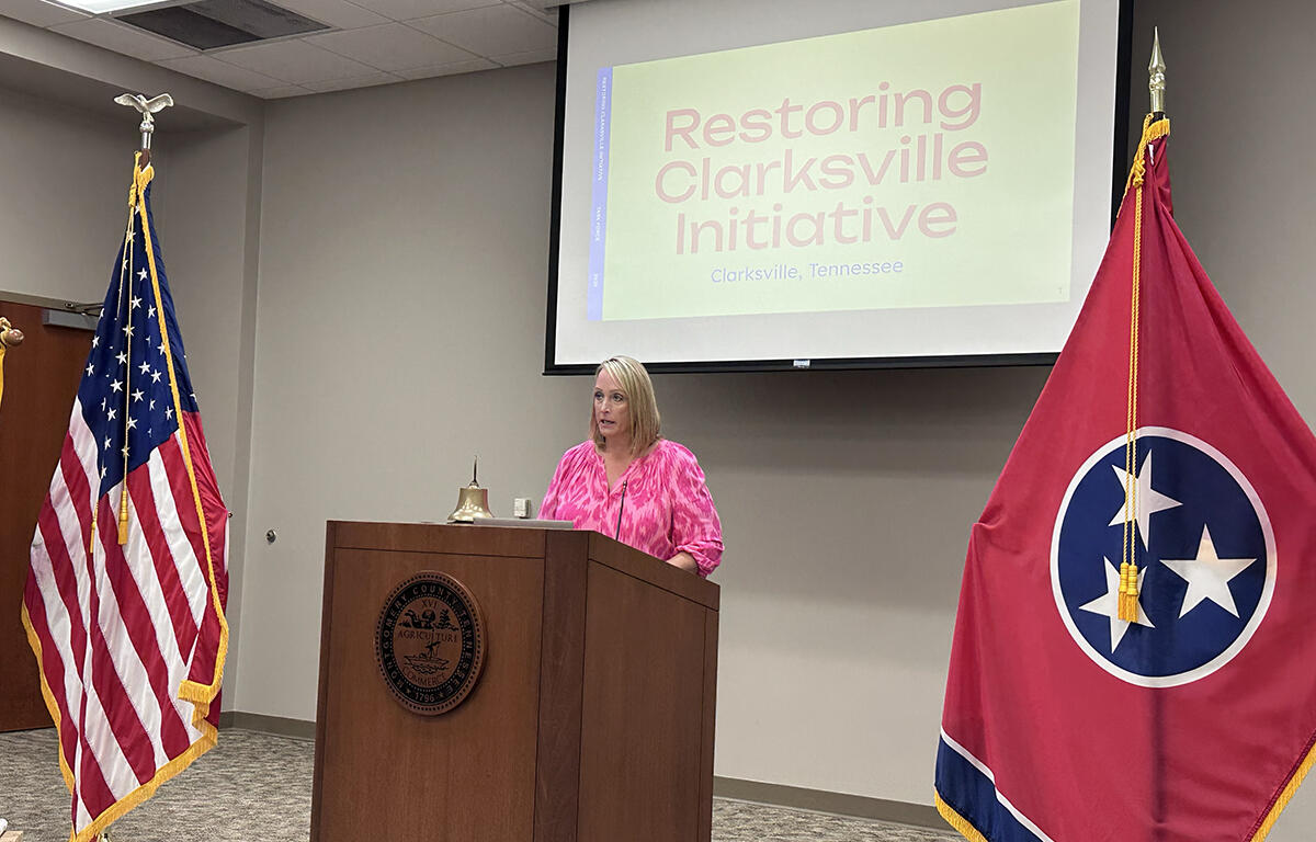 Deanna McLaughlin speaking to the Clarksville Kiwanis Club on July 22.