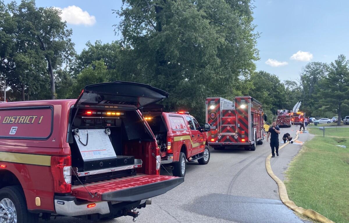 Clarksville Fire Rescue responds to mobile home engulfed in flames off ...
