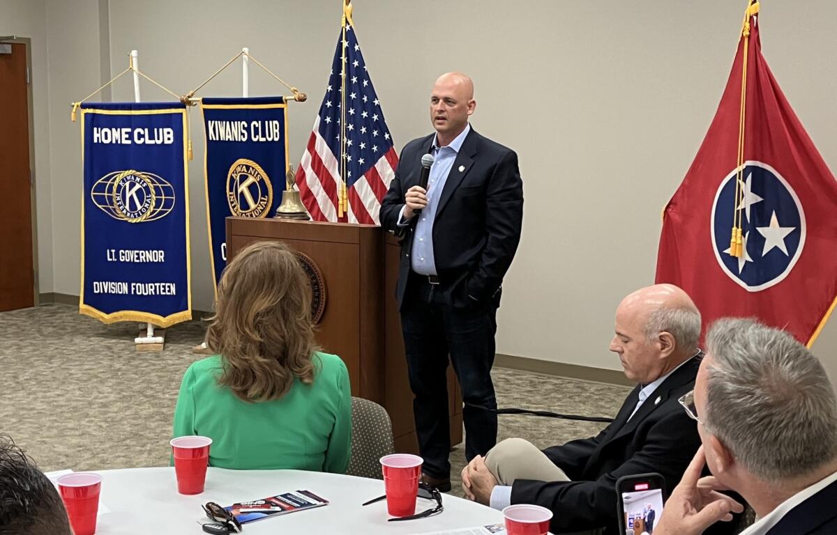 Congressional candidate Lee Reeves at the Clarksville Kiwanis Club meeting on Aug. 19, 2025. (Chris Smith)