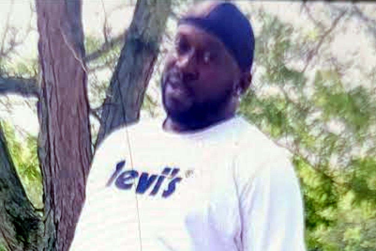 The Clarksville Police Department is asking for the public's assistance locating missing 45-year-old Bennie "BJ" Johnson Jr. (CPD contributed)