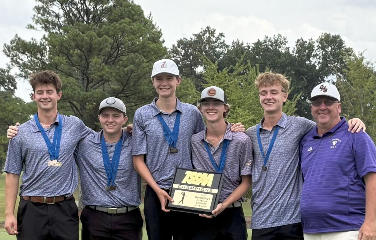 The Clarksville High Boys Golf team. (Contributed)