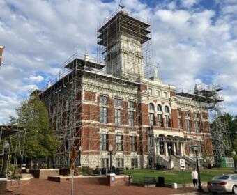 Roof replacement work on the Montgomery County Courthouse on Oct. 7, 2025. (Chris Smith)