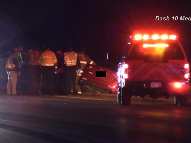 A multi-vehicle wreck on the 101st Airborne Division Parkway on Dec. 19, 2025. (Enrique Hernandez, Dash 10 Media)