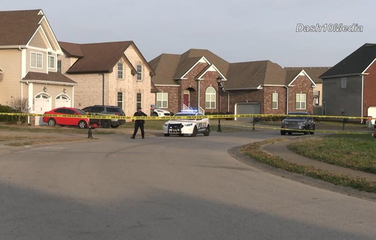 Clarksville Police respond to a shooting on Chinook Circle on Dec. 13, 2025. (Enrique Hernandez, Dash 10 Media)