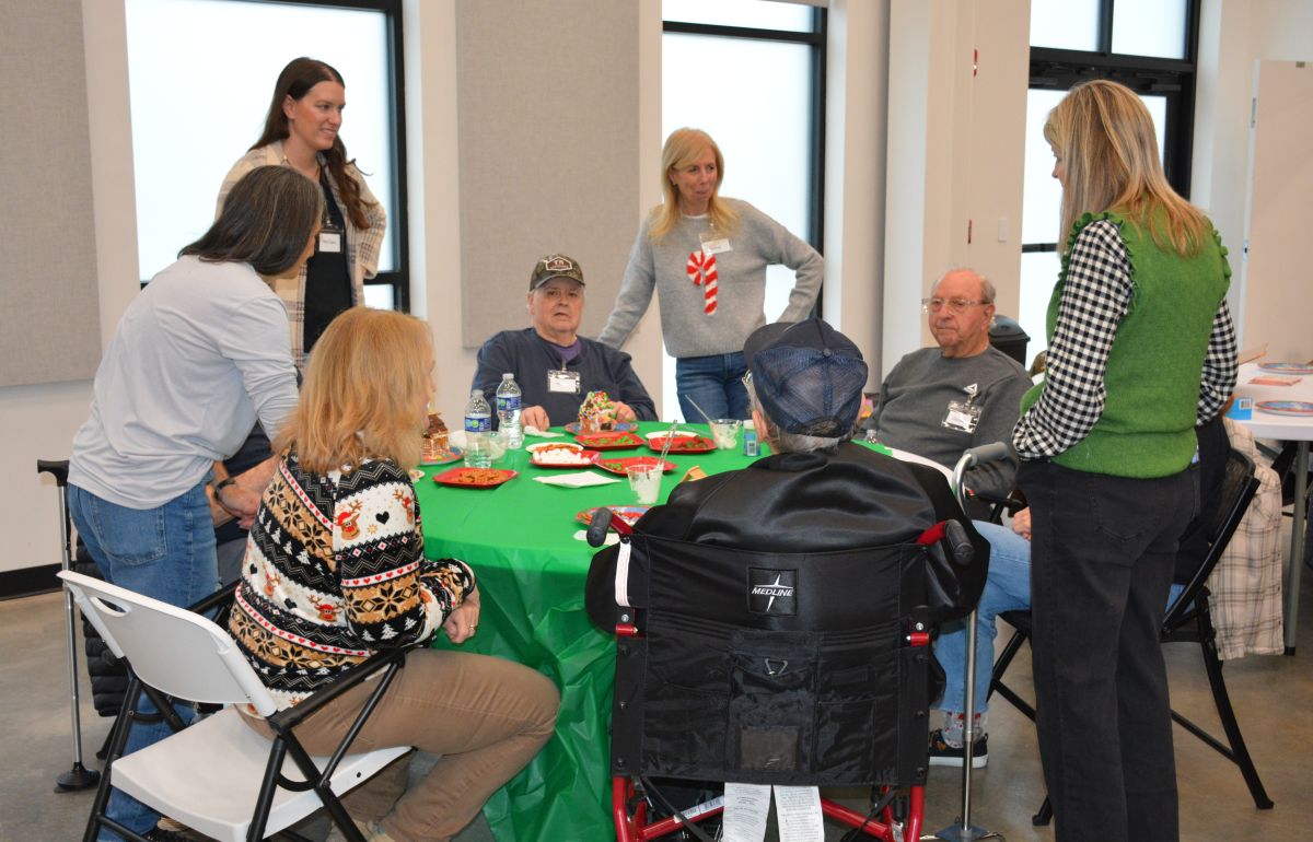 Faithful Friends brings games, exercise, music to people with dementia in Clarksville