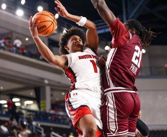 Austin Peay State University Govs' Zyree Collins goes up for a contested layup against EKU at F&M Bank Arena on Jan. 15, 2026. (Robert Smith, APSU Athletics, contributed)