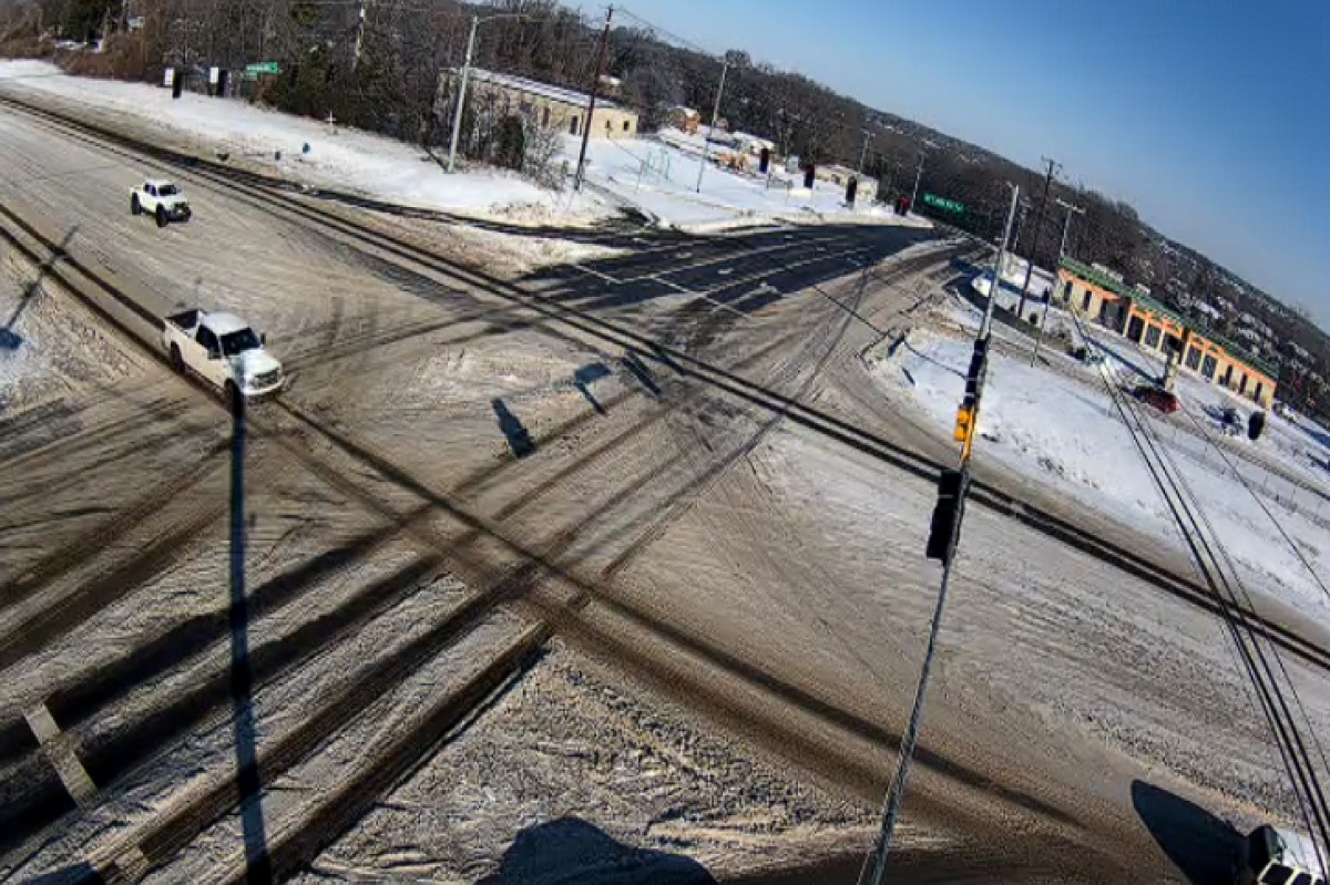 Peachers Mill Road and 101st Airborne Division Parkway on Jan. 27, 2026. (City of Clarksville traffic camera, contributed)
