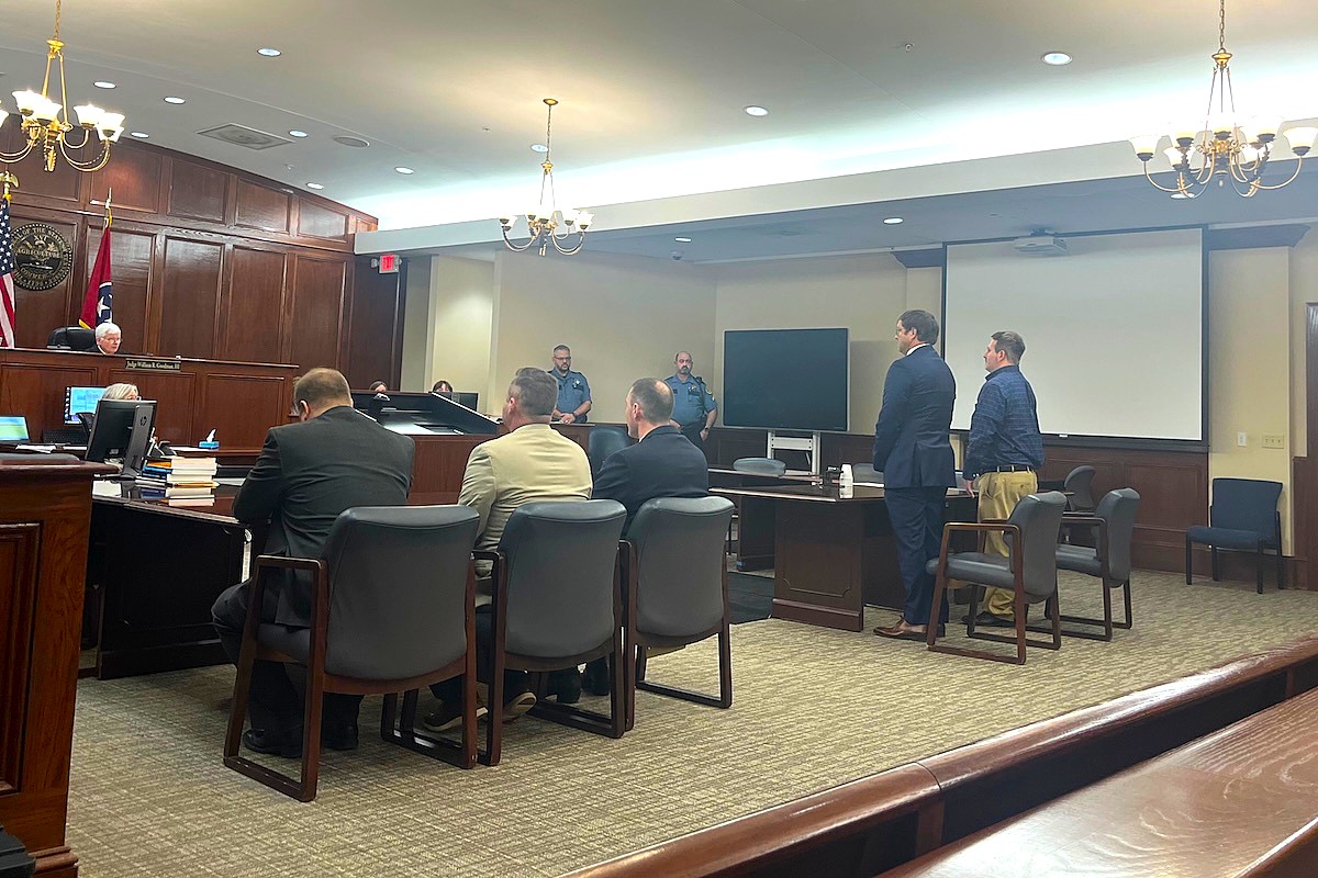 John Vandal, standing at far right, receiving his sentencing hearing date on Jan. 22, 2026. (Jazmin Logan)