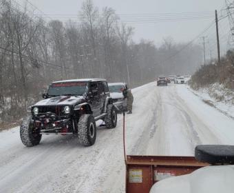 Snow and ice leave several vehicles stuck on Trenton Road on Jan. 24, 2026. (City of Clarksville, contributed)