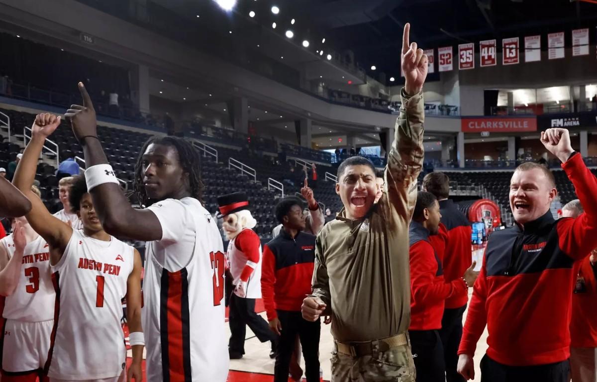 Austin Peay defeated Stetson 73-65 in Atlantic Sun Conference action Friday 1/23 on Gary Mathews Court in F&M Bank Arena. Photos by Robert Smith | APSU Athletics
