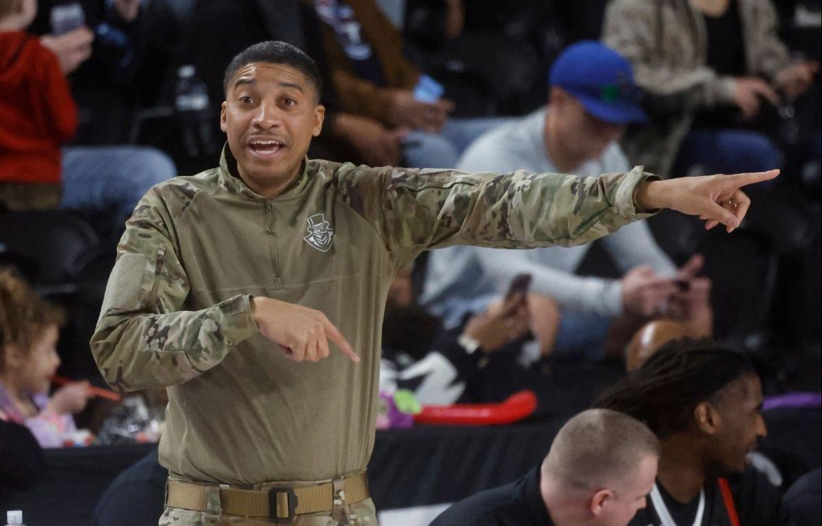 Austin Peay defeated North Alabama 91-62 on Military Appreciation Day during action Saturday on Gary Mathews Court in F&M Bank Arena. Photo by Robert Smith, APSU Athletics.
