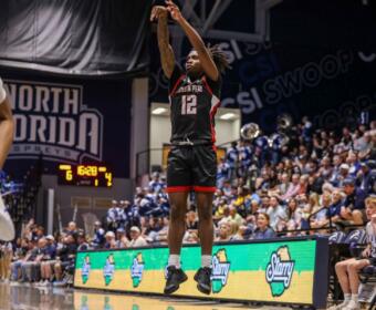 The Austin Peay men's basketball team defeated North Florida in Jacksonville on February 19, 2025. Photo by Alex Allard, APSU Athletics.
