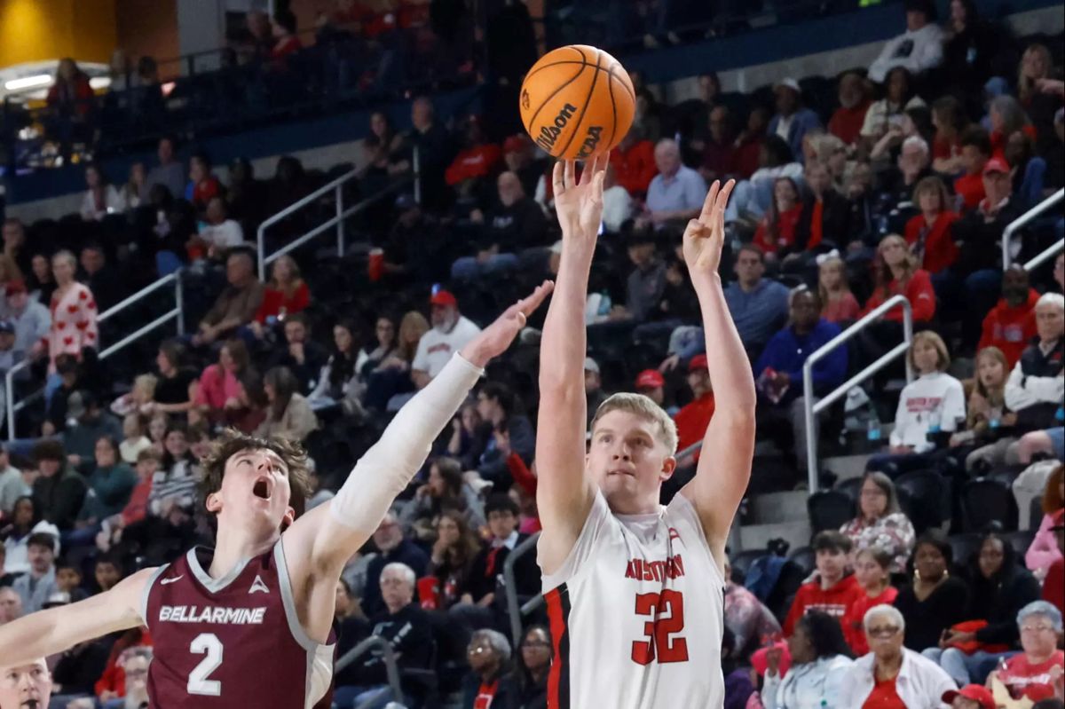 Austin Peay defeated Bellarmine 90-70 during ASUN conference action Saturday on Gary Mathews Court at F&M Bank Arena. Photos by Robert Smith | APSU Athletics.