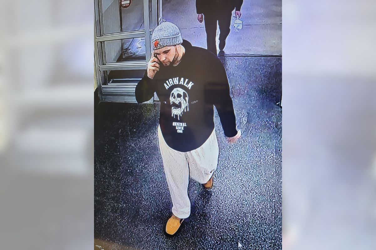Wanted in Clarksville: Police seek help identifying suspect in Walmart ...