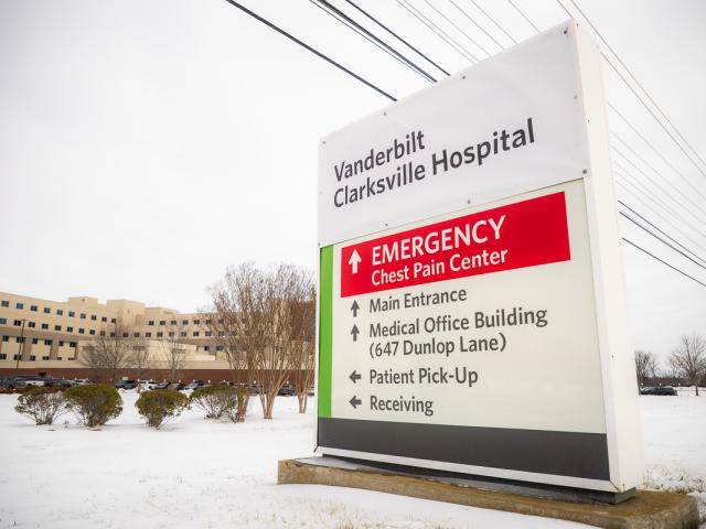 New temporary signage for Vanderbilt Clarksville Hospital on Feb. 2, 2026. (Wesley Irvin)