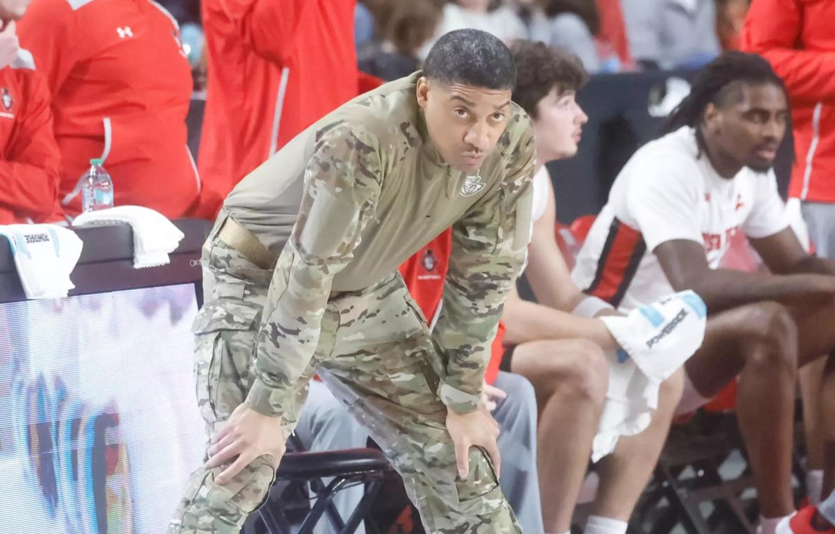 Austin Peay defeated Bellarmine 90-70 during ASUN conference action on Feb. 14, 2026, on Gary Mathews Court at F&M Bank Arena. Photos by Robert Smith | APSU Athletics