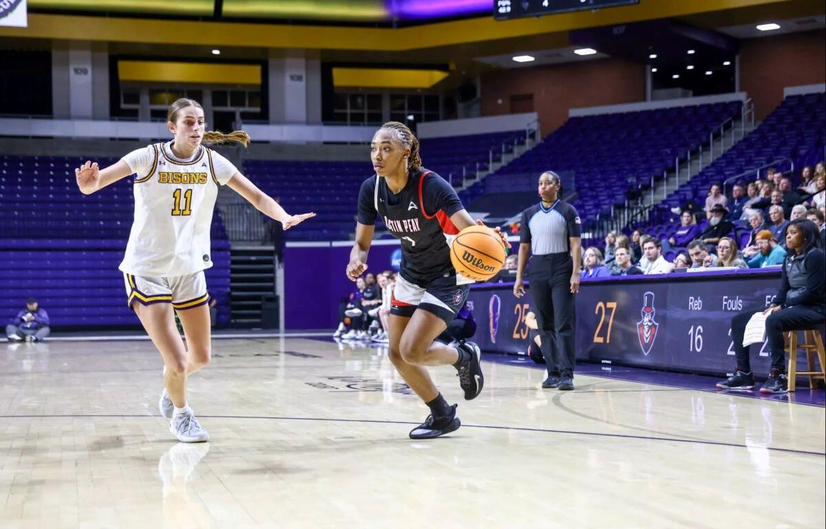 The Austin Peay women's basketball team took down the Lipscomb Bisons on February 27, 2026, in Nashville, TN. Photo by Camille Blaylock, APSU Athletics.