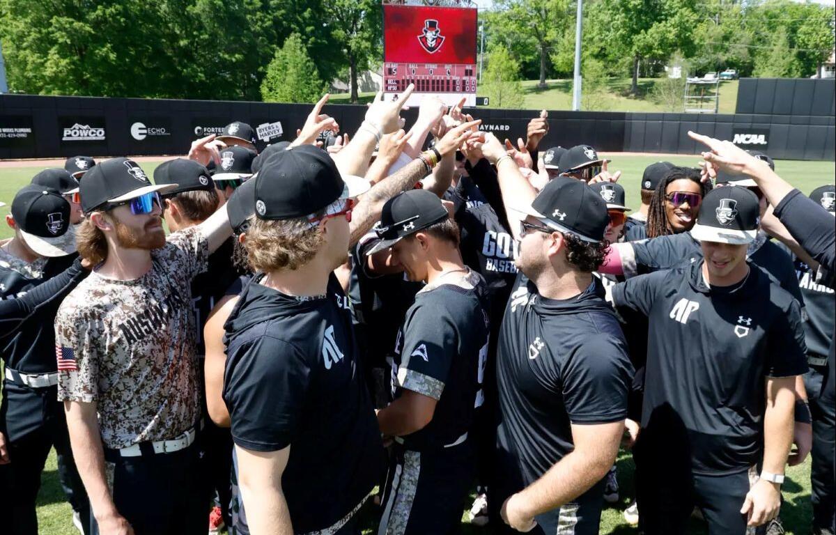 Austin Peay State University's baseball team defeated Bellarmine 10-5 to sweep the ASUN weekend series, Sunday, April 19, 2026, at Joe Maynard Field at Raymond C. Hand Park. (Nic Hotop, APSU Athletics)