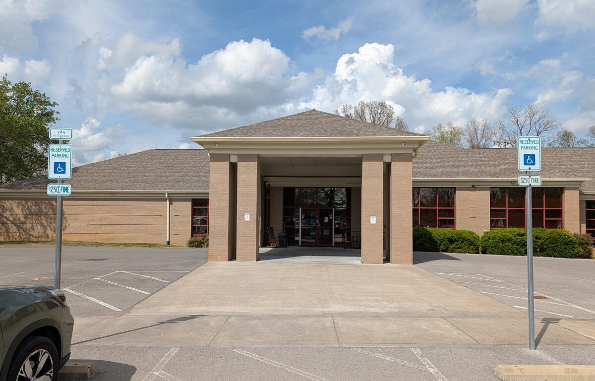 Ajax Turner Senior Citizens Center on Clark Street. (Chris Smith)
