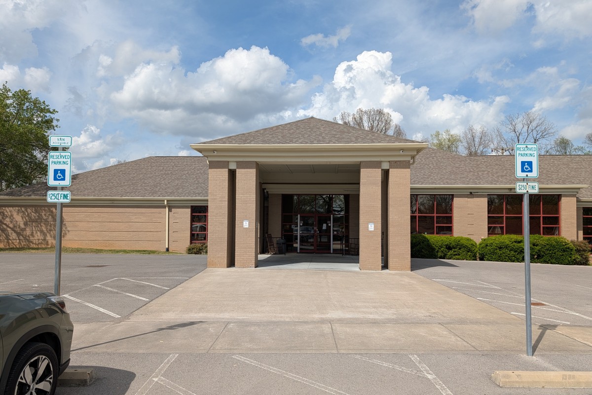 Ajax Turner Senior Citizens Center on Clark Street. (Chris Smith)