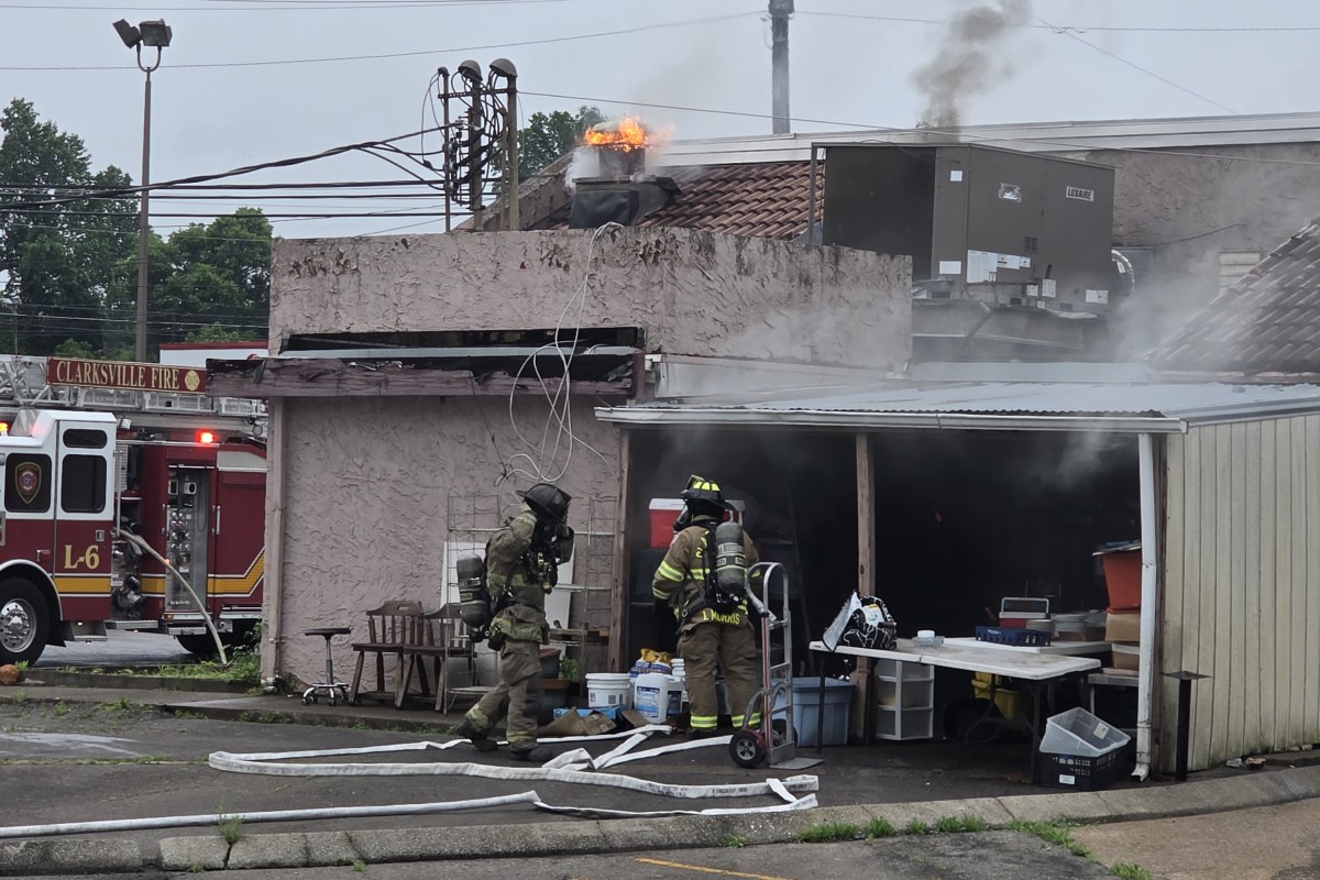 Clarksville Fire Rescue responds to a fire at MoMo Korean Restaurant on Fort Campbell Boulevard on May 22, 2026. (Brian Butorac Jr., contributed)