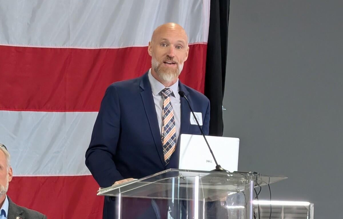 Clarksville mayor candidate Brian Zacharias speaks at the Clarksville Industrial Association meeting on May 7, 2026. (Chris Smith)